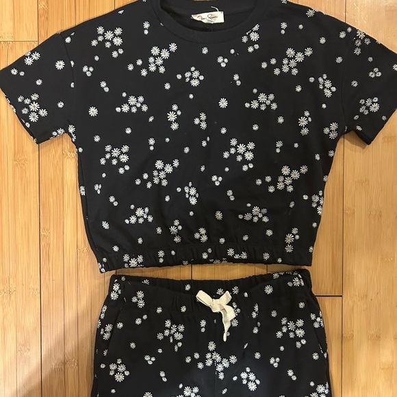 Jessica Simpson Floral Black and White Youth 2-Piece Set - Picture 3 of 4